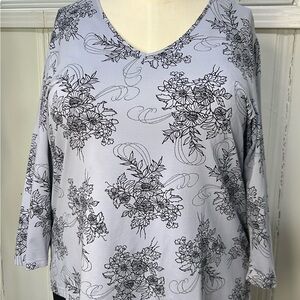 Apostrophe Woman 20/22W Lavender Floral 3/4 Sleeve Stretch Top